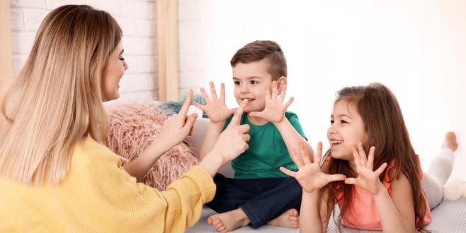 Çalışan anneye belgeli bakıcı desteği