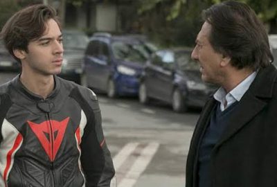 Arka Sokaklar’ın Tekin’inden sevgilisiyle romantik poz!