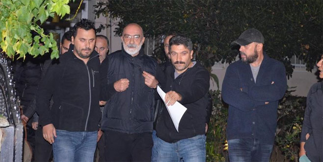 Ahmet Altan gözaltına alındı