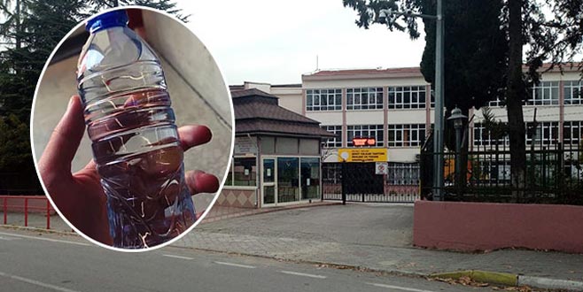 Şoke eden olay! Kantinden aldığı suyun içinden bakın ne çıktı