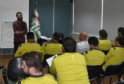 Teknik ekip İngilizce öğreniyor