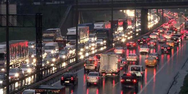 İstanbullular dikkat! Trafik kilit…