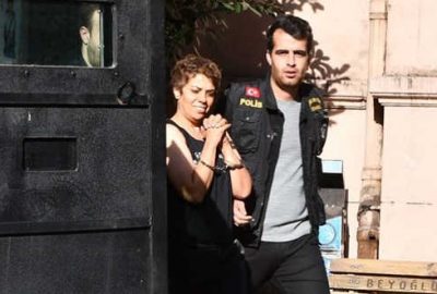 Karaköy’de başörtülü kıza saldıran kadının komşuları: Psikopat, saldırgan bir insan