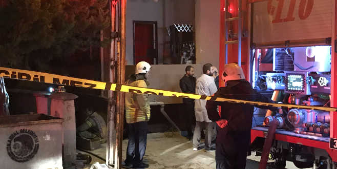 Mobilya atölyesinde yangın: 2 ölü