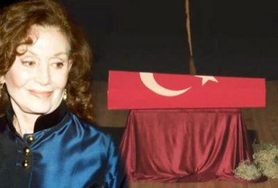 Usta sanatçı Yıldız Kenter’e veda