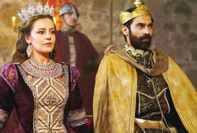 Kraliçeyi oynamak eğlenceli