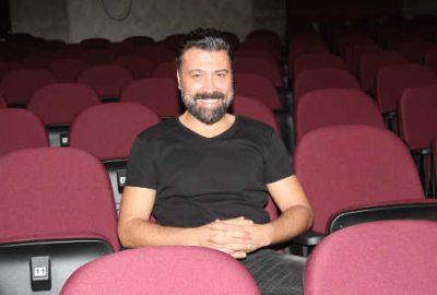 Tiyatroyla teknolojiyi birleştirdim