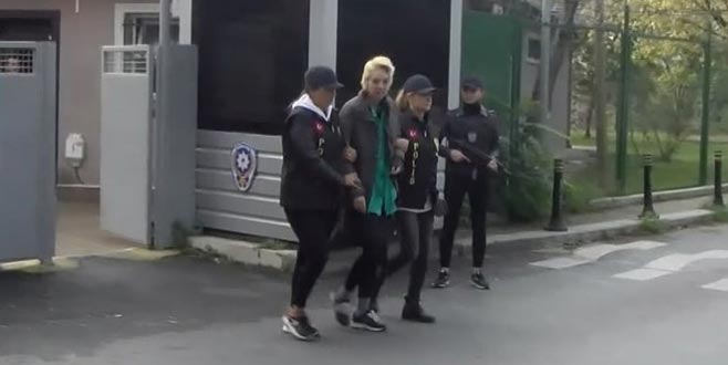 Başörtülü öğretmene saldıran kadın tutuklandı