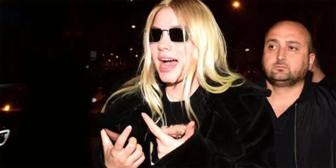 Aleyna Tilki’nin bacakları olay oldu