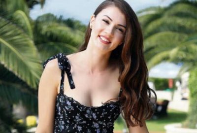 Afili Aşk’ın Ayşe’sinden bacak şov! Sosyal medya yıkıldı