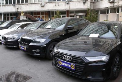 Milyonluk çete çökertildi!