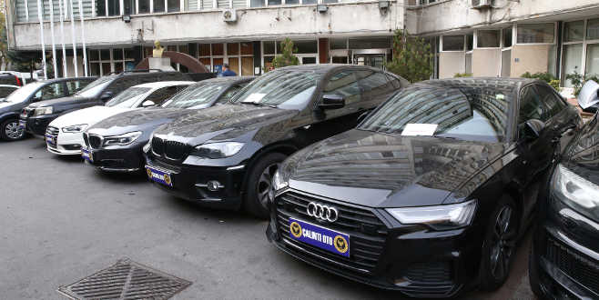 Milyonluk çete çökertildi!