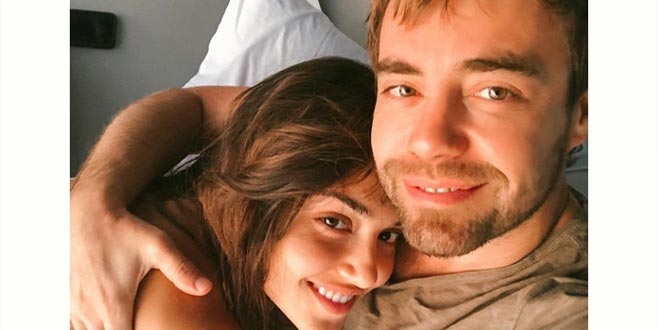 Aşkını haykırdı