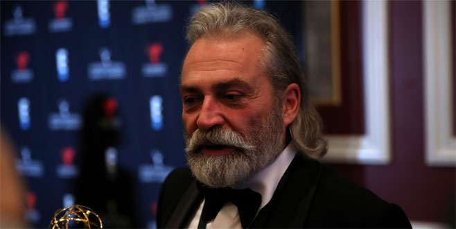 Haluk Bilginer: Türkiye için çok mutluyum Haluk Bilginer: Türkiye için çok mutluyum