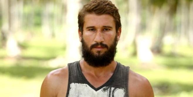 Survivor şampiyonu, polisi dakikalarca darp edip kafasında şişe kırdı