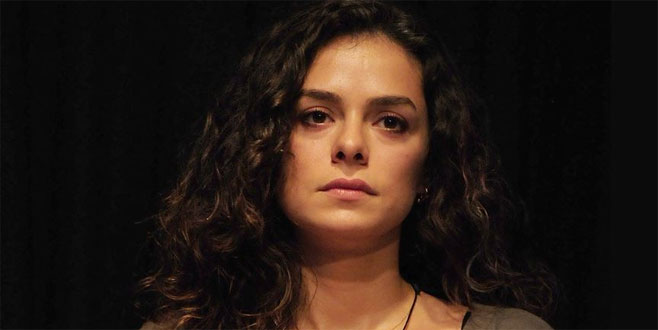 Özge Özpirinçci’nin 2 yaşındaki yeğenine şiddet uygulayan bakıcıya hapis