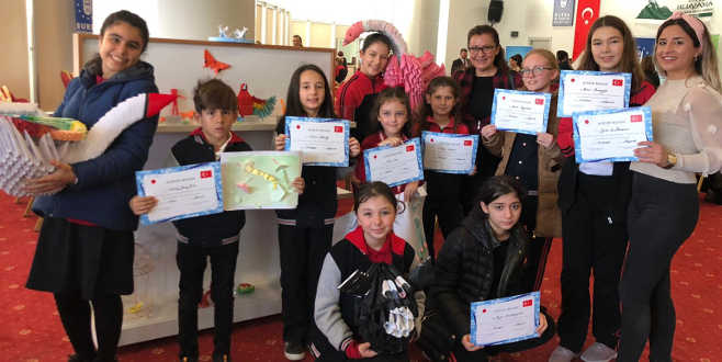 22. Yüzyıl Okulları’ndan ‘Origami’ başarısı 22. Yüzyıl Okulları’ndan ‘Origami’ başarısı