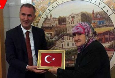 Herkesi duygulandırmıştı! Belediye başkanı makamında ağırladı