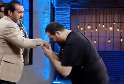 Ünlü şeften gözyaşları içinde elenen yarışmacıya büyük sürpriz!