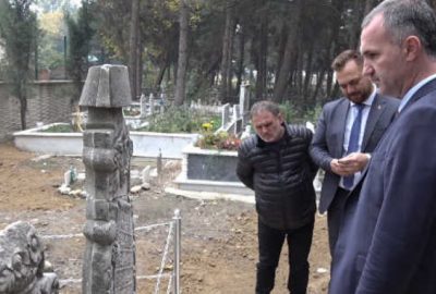 İnegöl Belediyesi’nin kurucu başkanına anıt mezar yapıldı