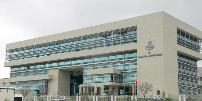 Anayasa Mahkemesi’nden “Işıklar yanıyor” paylaşımı açıklaması… Anayasa Mahkemesi’nden “Işıklar yanıyor” paylaşımı açıklaması…