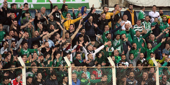 Taraftara deplasman fark etmiyor