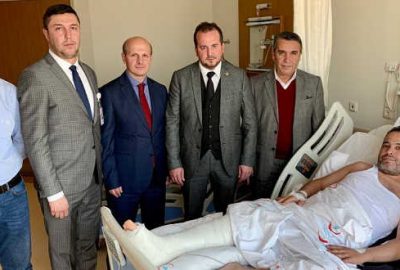 Trafik kazası geçiren Bursaspor taraftarına vekil ziyareti