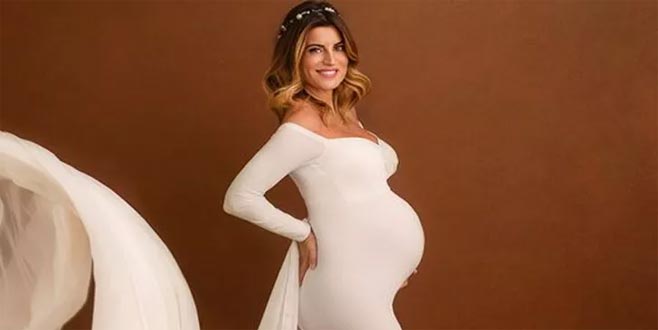 Ece Vahapoğlu doğum yaptı! İşte ilk fotoğraf