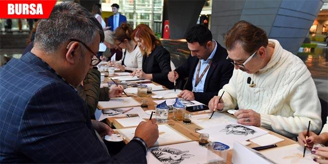 Türk Kahvesi Günü’nde kahve ile resim çizdiler