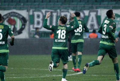 Haydi Timsah güldür yüzümüzü