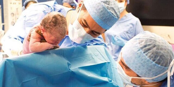 İbrahim Çelikkol ve Mihre Çelikkol bebekleri Ali’ye böyle kavuşmuş