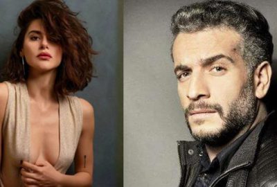 Bacak dekolteli pozuna kayıtsız kalamadı!