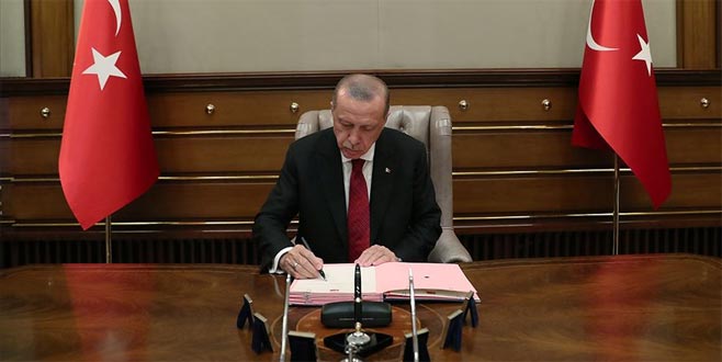 Cumhurbaşkanı Erdoğan imzaladı! Yüzlerce kişinin görev yeri değişti