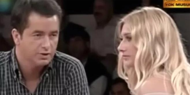 Ünlü şarkıcıdan olay gönderme! ‘Kutu açsın’