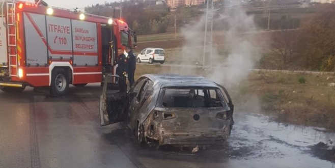 Boşanma aşamasındaki karısının otomobilini yaktı