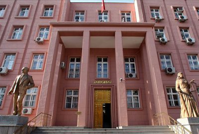 Yargıtay ‘kaynar suyu’ silah saydı