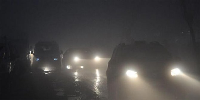 Göz gözü görmüyor… Mesafe 5 metre!