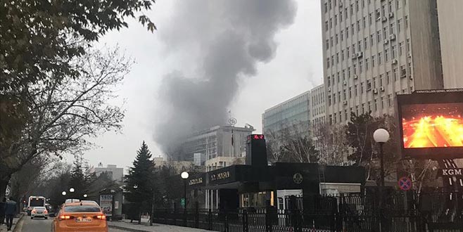 DSİ Genel Müdürlüğü binasında yangın