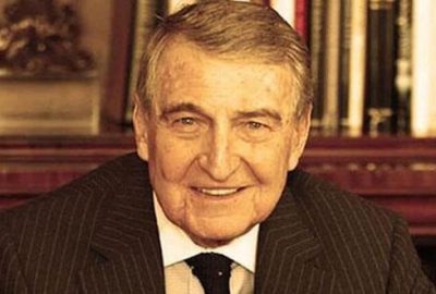 Ünlü iş adamı hastaneye kaldırıldı!