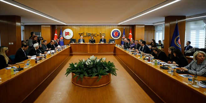 Yeni askeri ücret için üçüncü toplantı başladı