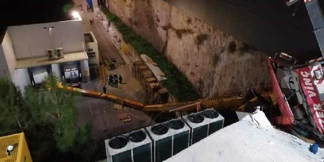 AVM’de facia: 1 ölü, 3 yaralı