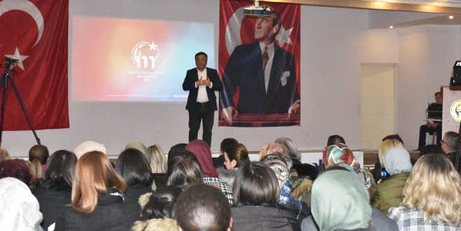 Mustafakemalpaşalılar Fatih Akbaba’yı ilgiyle dinledi