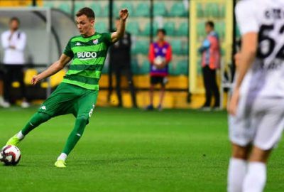 Forma için sıraya girdiler