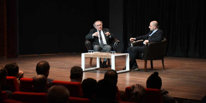 Prof. Dr. Tarhan, Değişen Dünya Ve Gençliği Anlattı