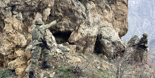 Kuzey Irak’ta 3 terörist etkisiz hale getirildi Kuzey Irak’ta 3 terörist etkisiz hale getirildi