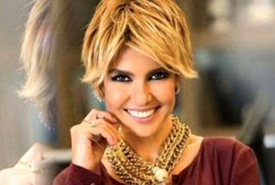 İddialı paylaşım! Dekoltesiyle sosyal medyayı salladı