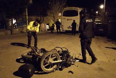 Bursa’da servis aracı ile motosiklet çarpıştı: 2 yaralı