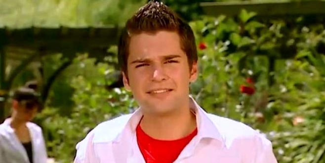 Acemi Cadı’nın Cenk’i son haliyle şaşırttı