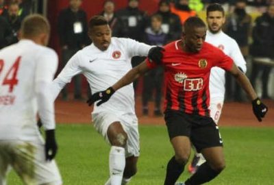 Sekidika ülkesine döndü