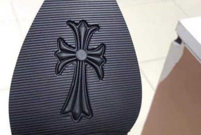 Türk mağazaya ‘haç’ cezası